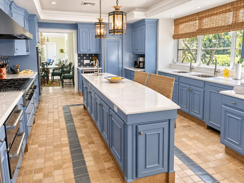86 Gomez Rd Jupiter Island, FL 33455