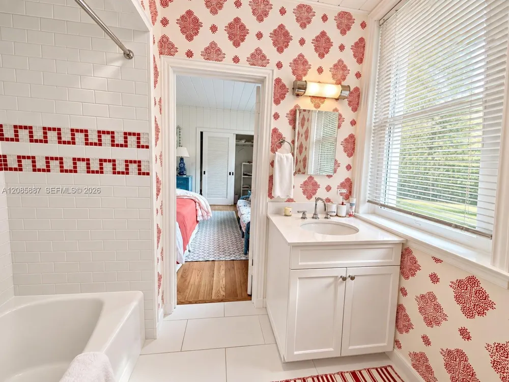 86 Gomez Rd Jupiter Island, FL 33455
