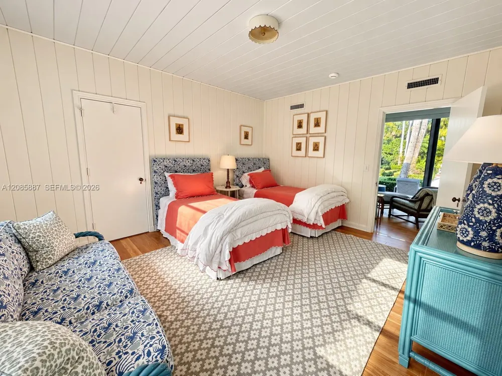 86 Gomez Rd Jupiter Island, FL 33455