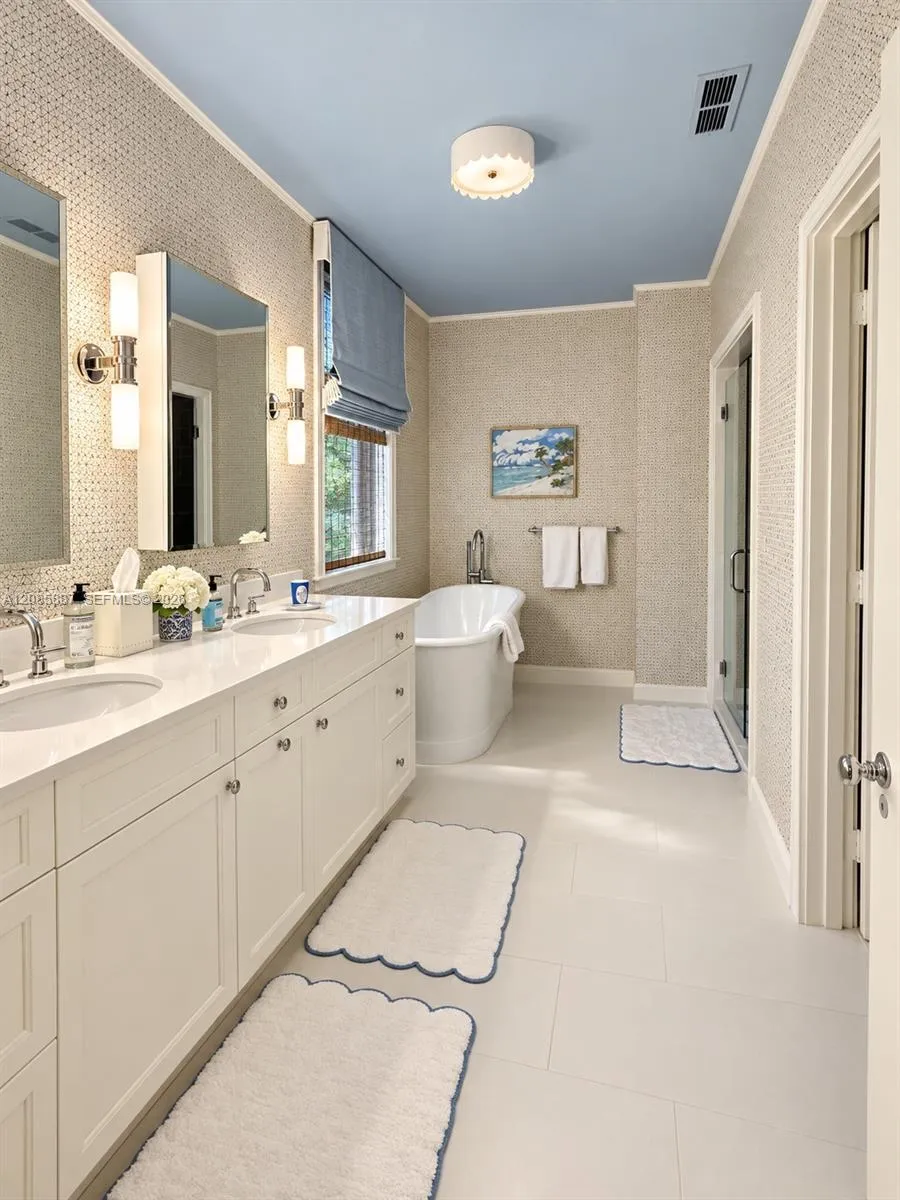 86 Gomez Rd Jupiter Island, FL 33455