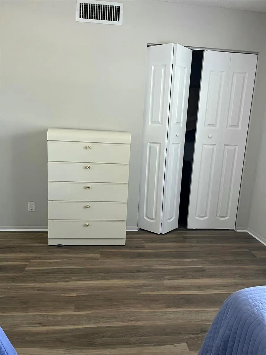 12002 Poinciana Boulevard #204 Royal Palm Beach, FL 33411