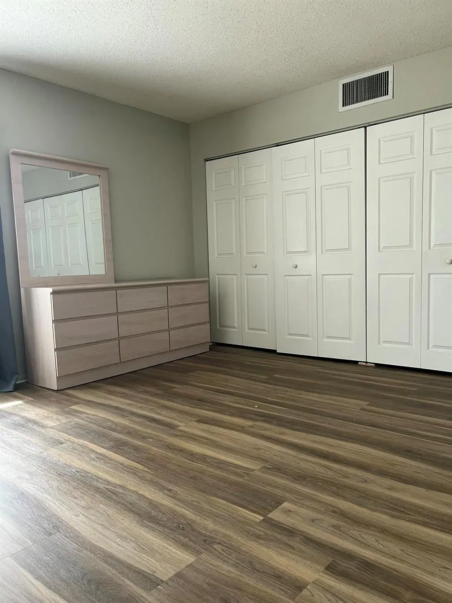 12002 Poinciana Boulevard #204 Royal Palm Beach, FL 33411
