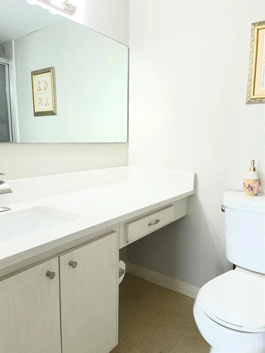 12002 Poinciana Boulevard #204 Royal Palm Beach, FL 33411