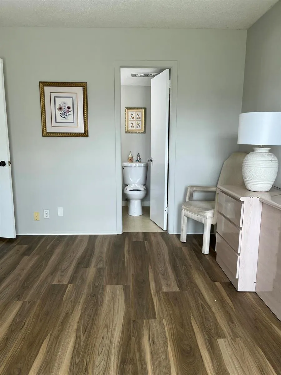 12002 Poinciana Boulevard #204 Royal Palm Beach, FL 33411