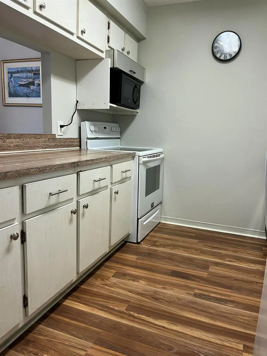 12002 Poinciana Boulevard #204 Royal Palm Beach, FL 33411