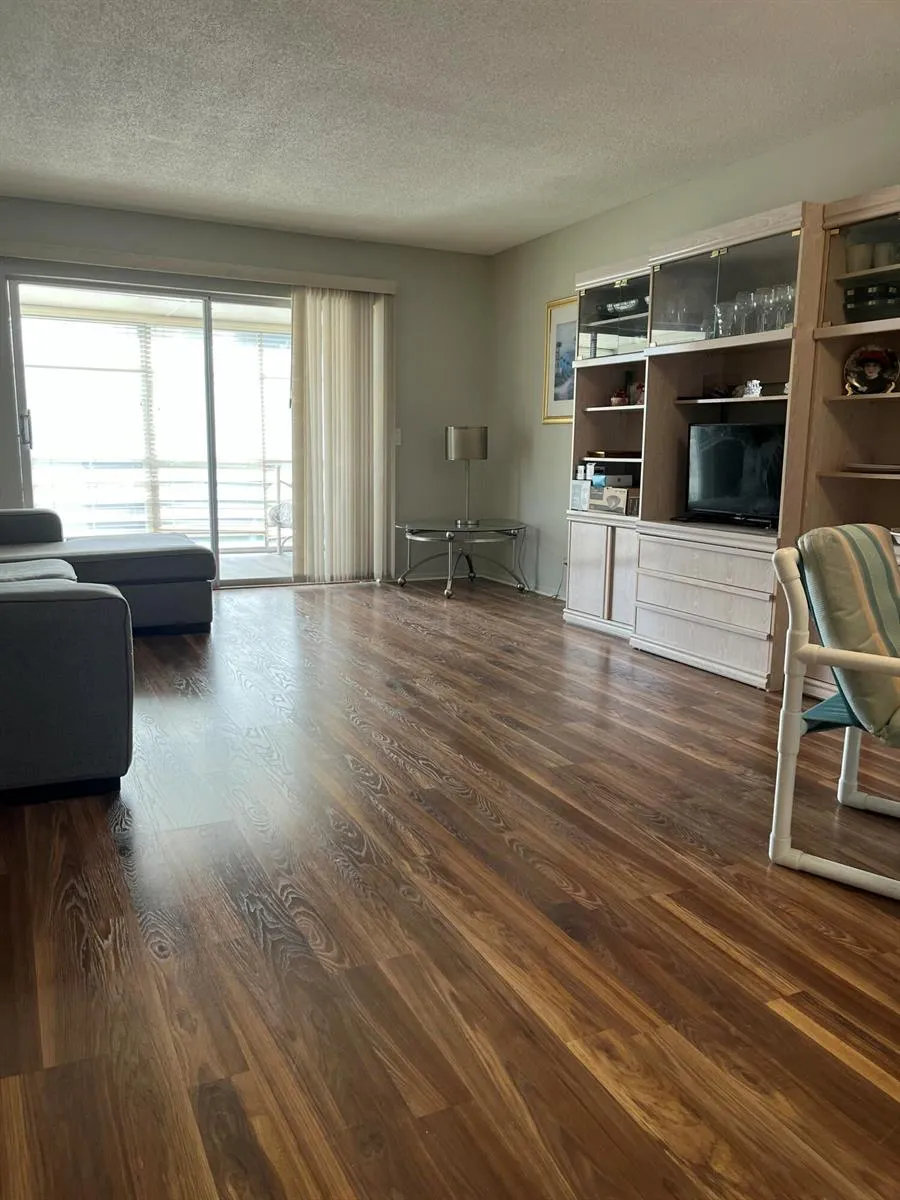 12002 Poinciana Boulevard #204 Royal Palm Beach, FL 33411