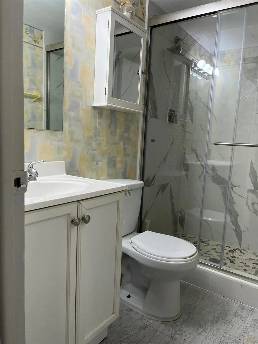 12002 Poinciana Boulevard #204 Royal Palm Beach, FL 33411