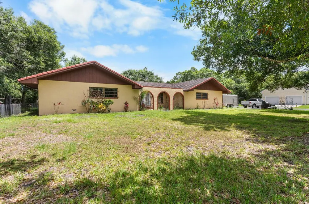 3150 DAME ROAD Fort Pierce, FL 34981