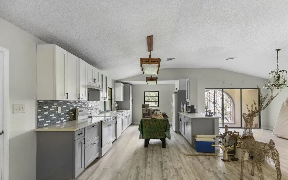 3150 DAME ROAD Fort Pierce, FL 34981