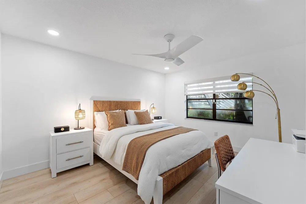 11 SOUTHPORT LANE #E Boynton Beach, FL 33436