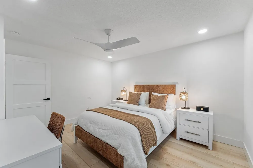 11 SOUTHPORT LANE #E Boynton Beach, FL 33436