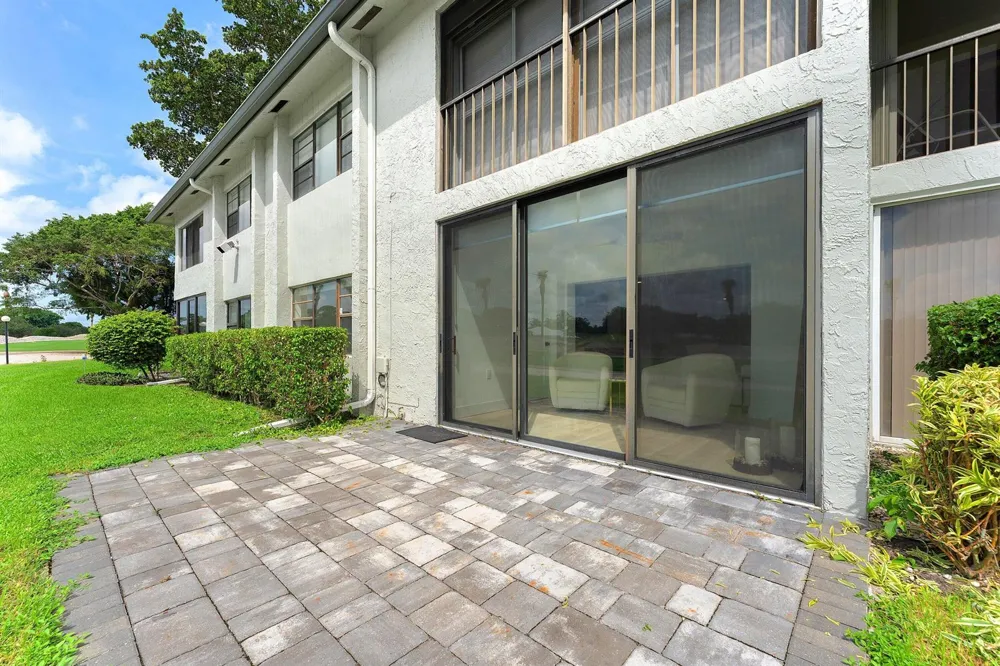11 SOUTHPORT LANE #E Boynton Beach, FL 33436