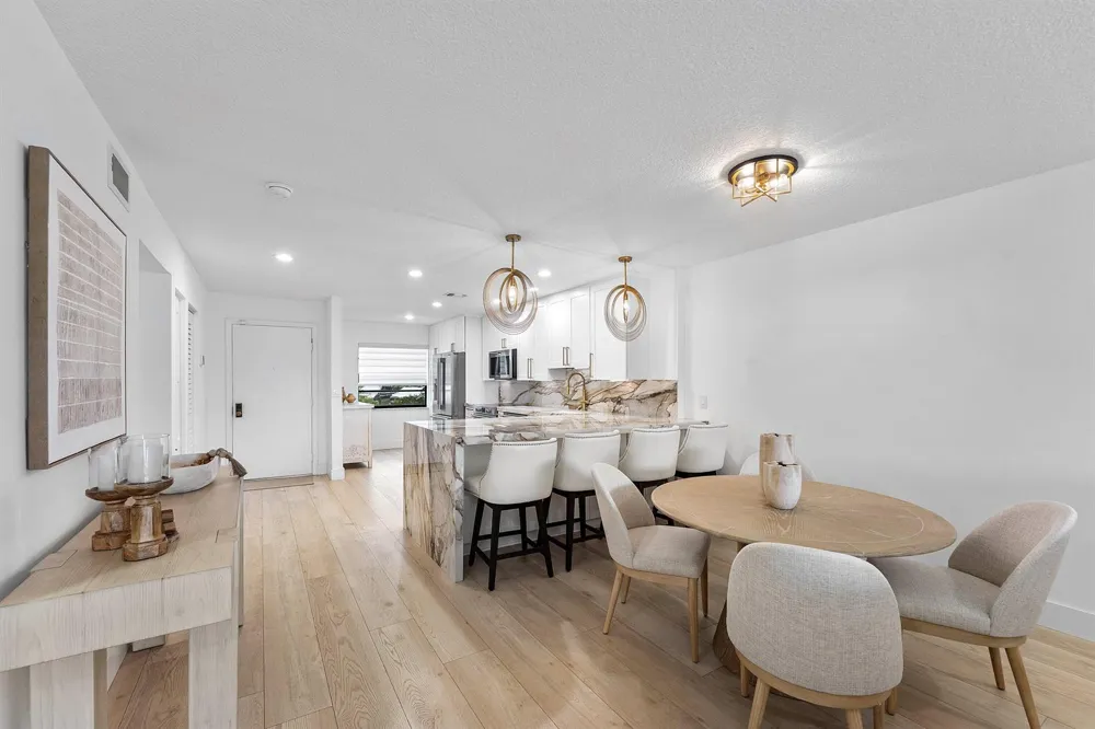 11 SOUTHPORT LANE #E Boynton Beach, FL 33436