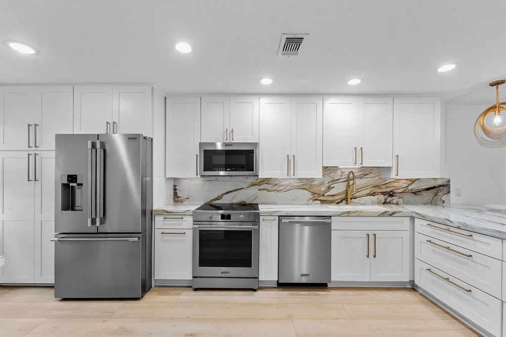 11 SOUTHPORT LANE #E Boynton Beach, FL 33436