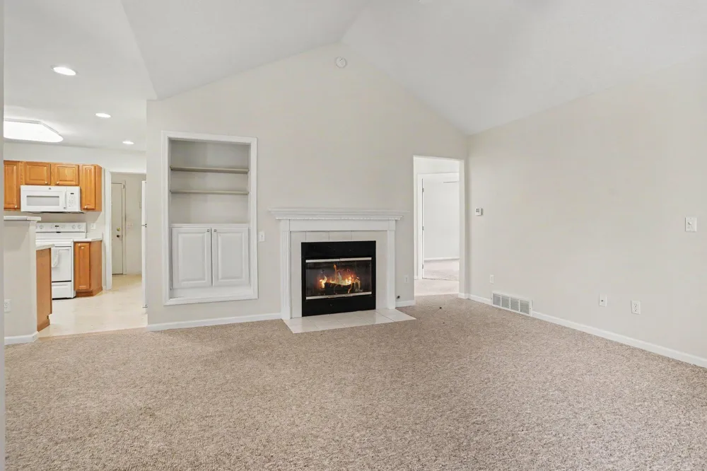 198 Ashton Lake Drive Battle Creek, MI 49015