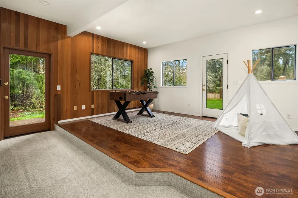 22223 NE 82nd Place Redmond, WA 98053