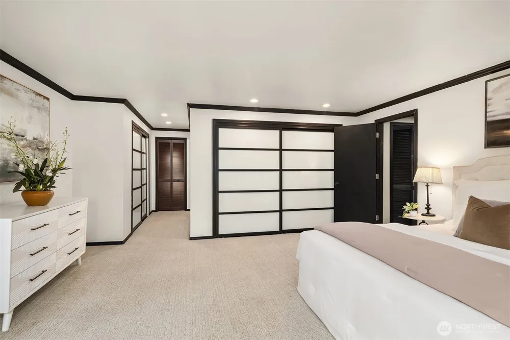 22223 NE 82nd Place Redmond, WA 98053