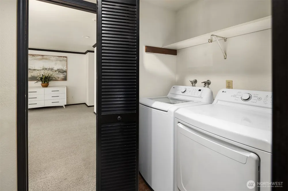 22223 NE 82nd Place Redmond, WA 98053
