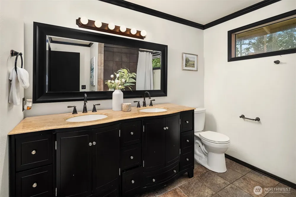 22223 NE 82nd Place Redmond, WA 98053