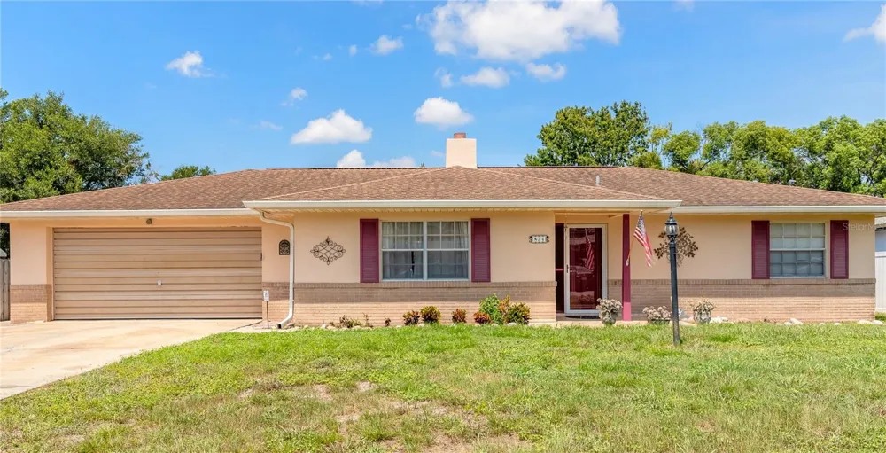 834 SWEETBRIER DRIVE Deltona, FL 32725