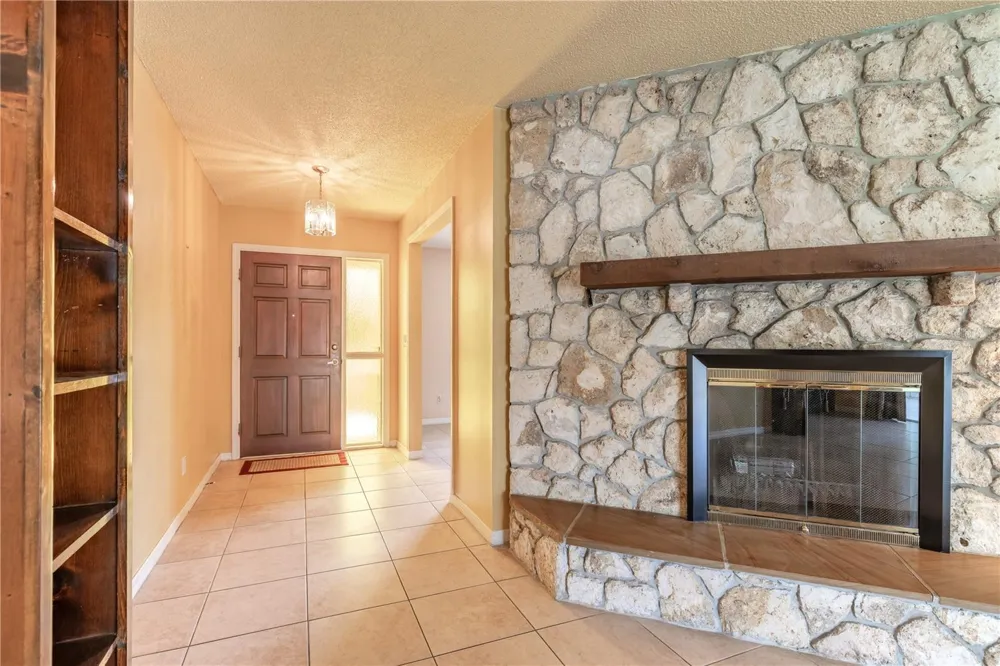 834 SWEETBRIER DRIVE Deltona, FL 32725