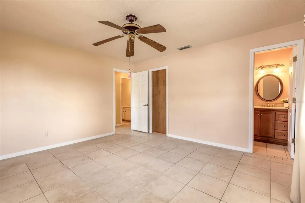 834 SWEETBRIER DRIVE Deltona, FL 32725