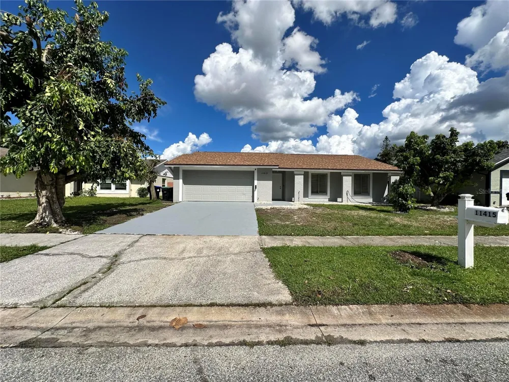 11415 BRITHON DRIVE Orlando, FL 32837