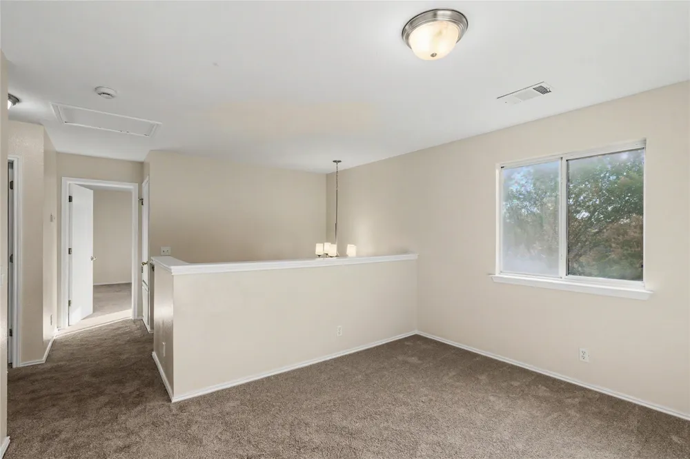 172 Discovery Kyle, TX 78640