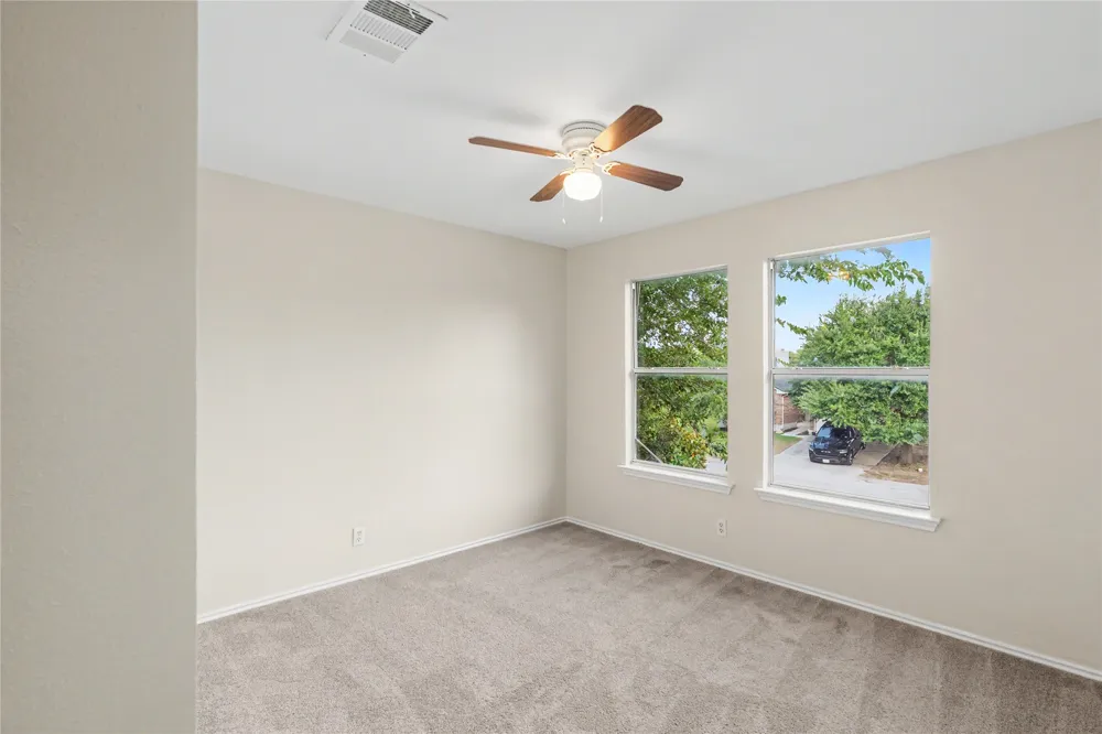 172 Discovery Kyle, TX 78640
