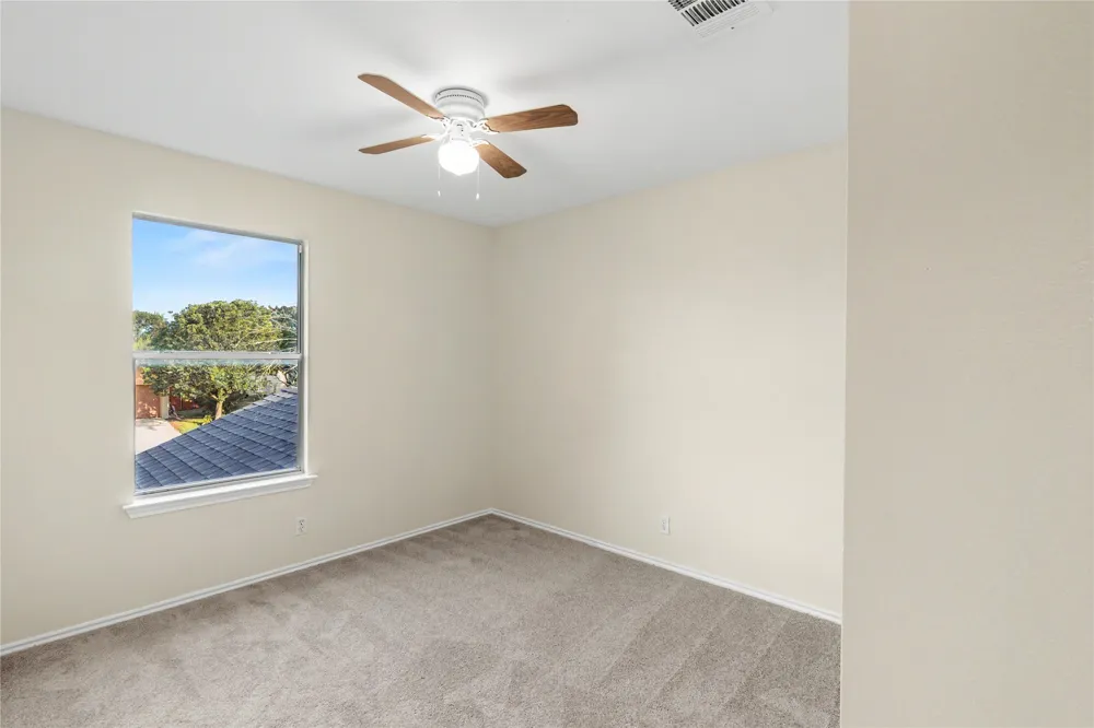 172 Discovery Kyle, TX 78640