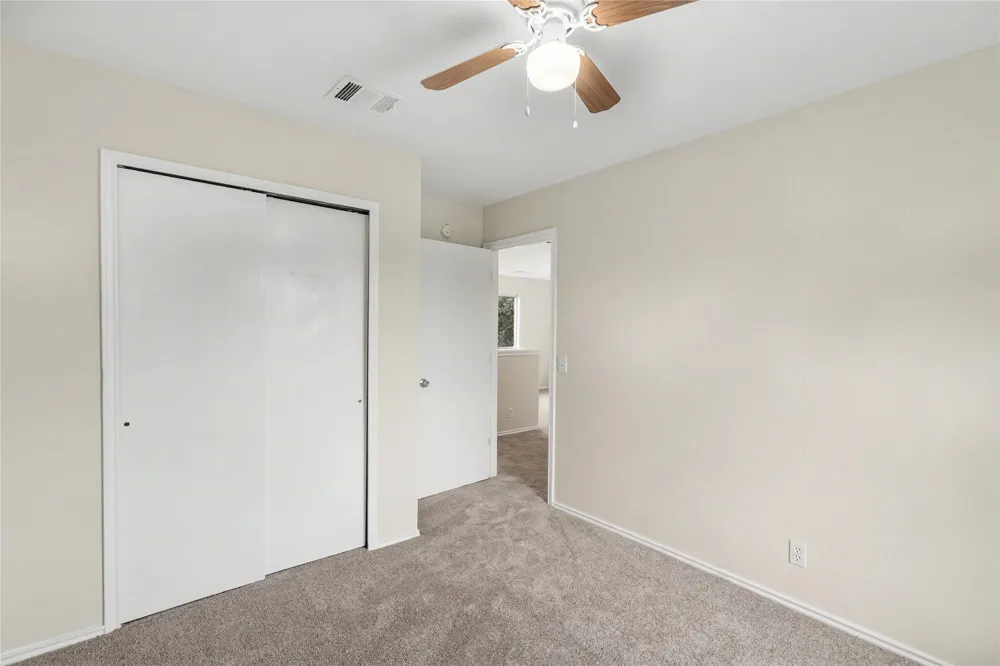 172 Discovery Kyle, TX 78640