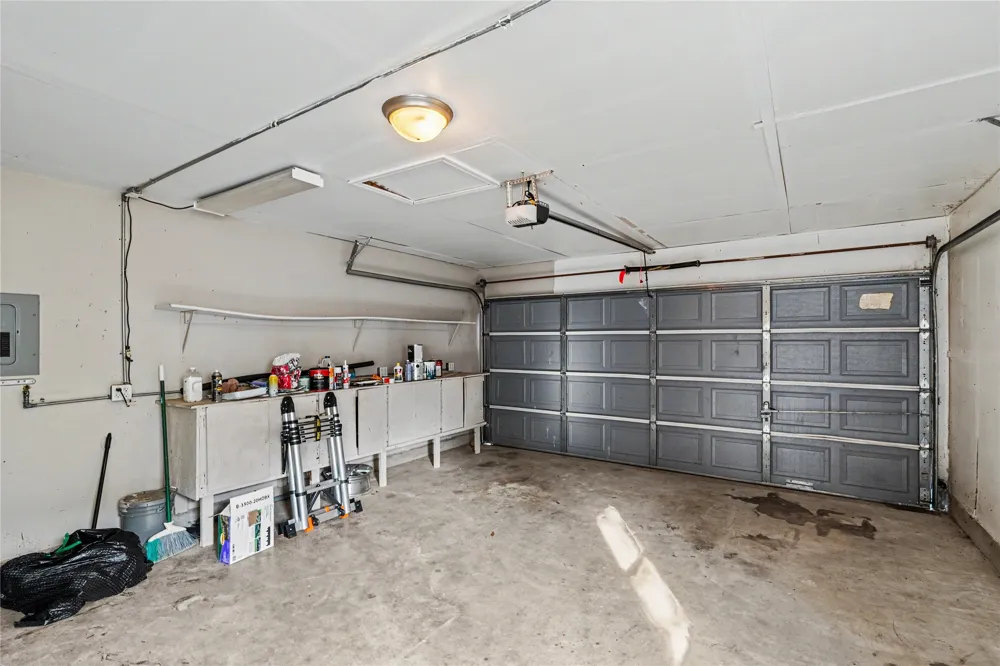 172 Discovery Kyle, TX 78640