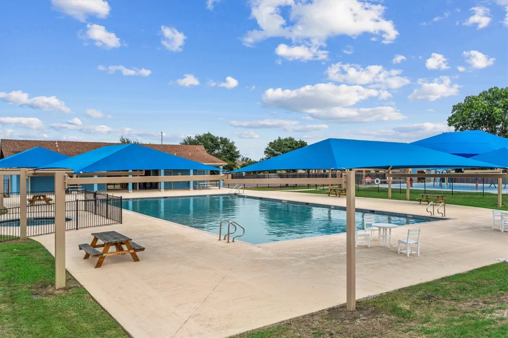 172 Discovery Kyle, TX 78640
