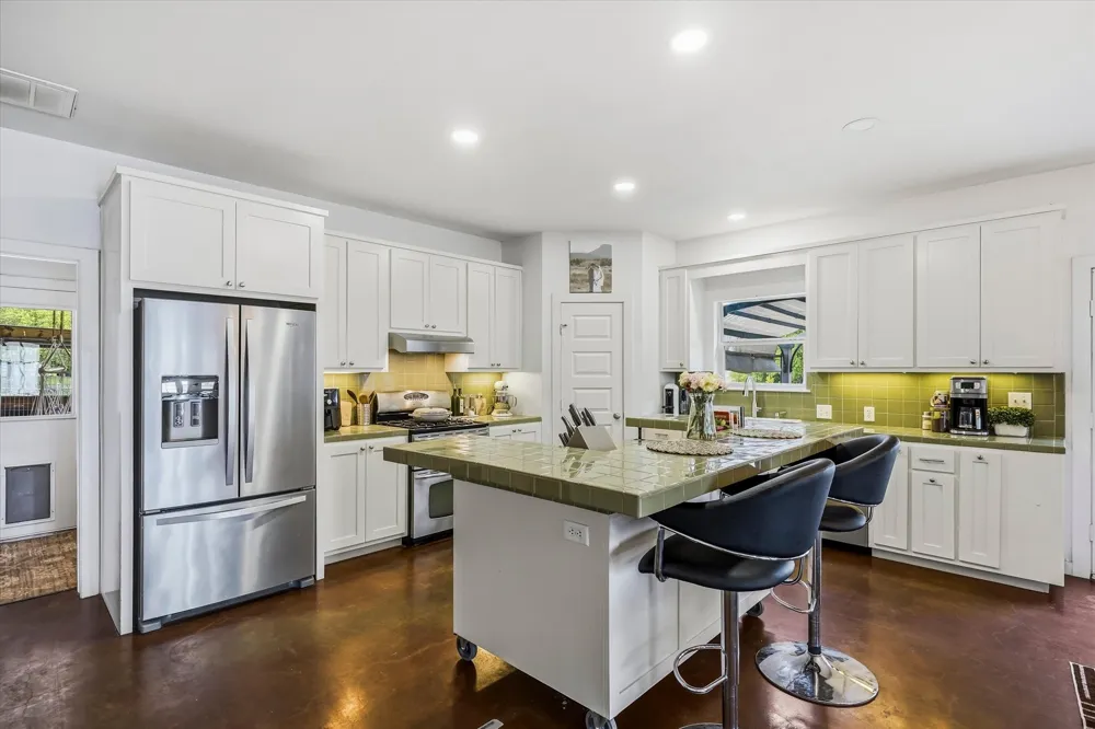 8252 Money Lane Fort Worth, TX 76126