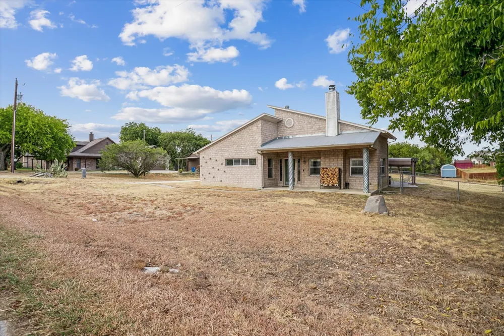 8252 Money Lane Fort Worth, TX 76126