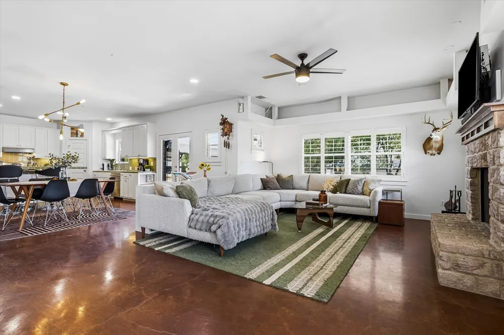 8252 Money Lane Fort Worth, TX 76126