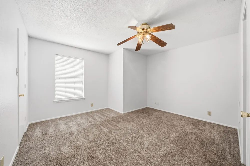 929 W Hickory Street #A10 Denton, TX 76201