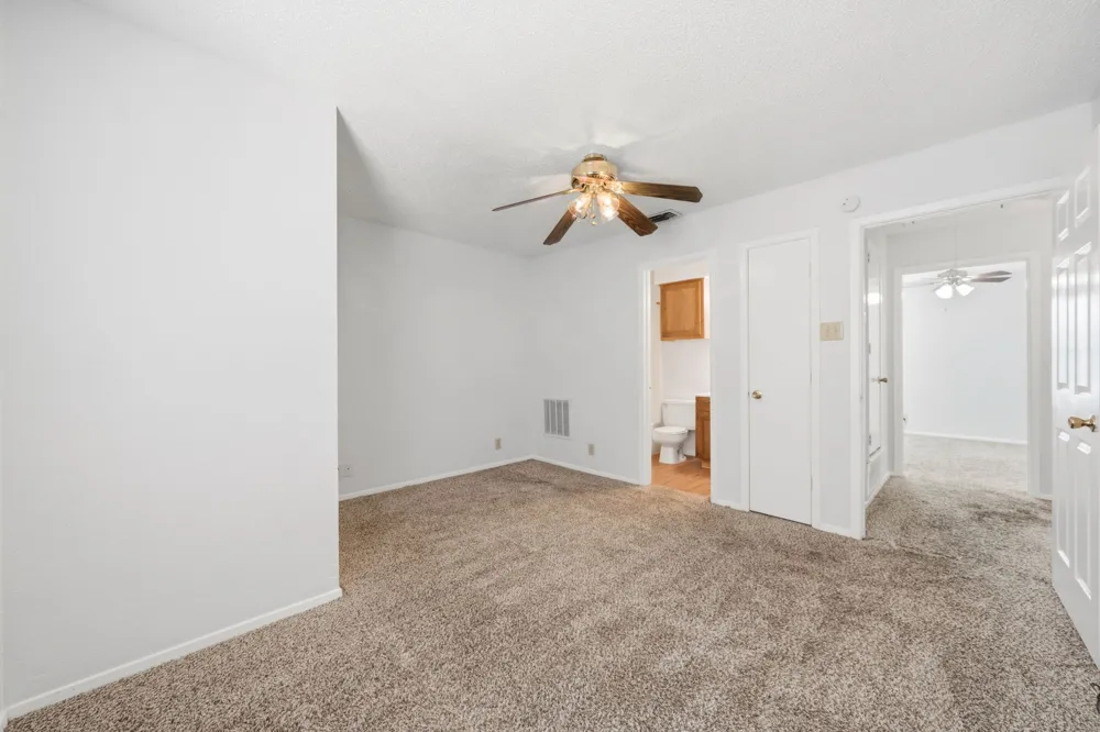 929 W Hickory Street #A10 Denton, TX 76201
