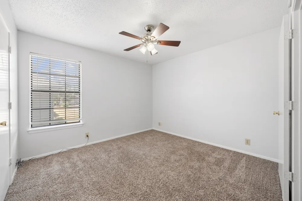 929 W Hickory Street #A10 Denton, TX 76201