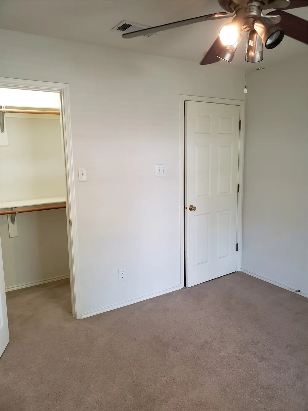 505 Thistle Meade Circle Burleson, TX 76028