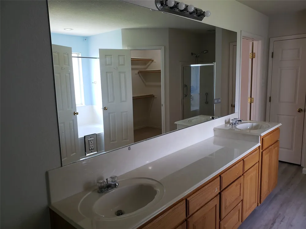 505 Thistle Meade Circle Burleson, TX 76028