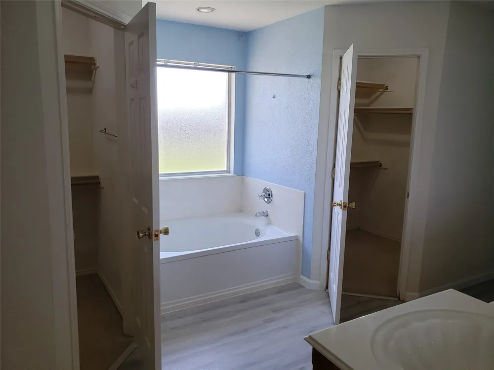 505 Thistle Meade Circle Burleson, TX 76028