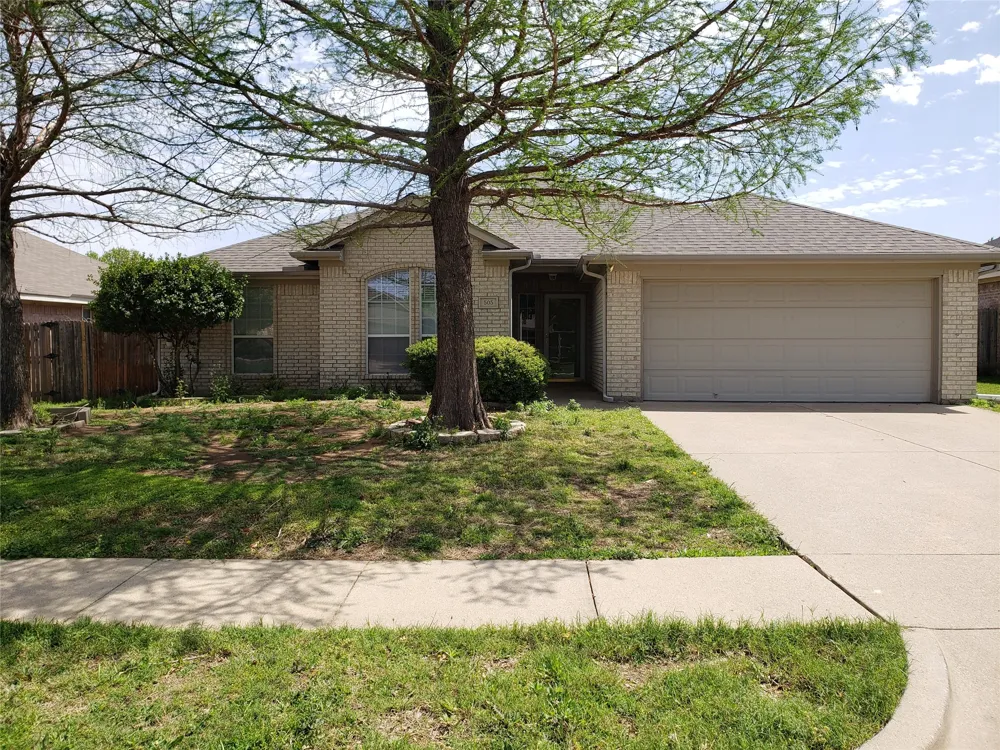 505 Thistle Meade Circle Burleson, TX 76028