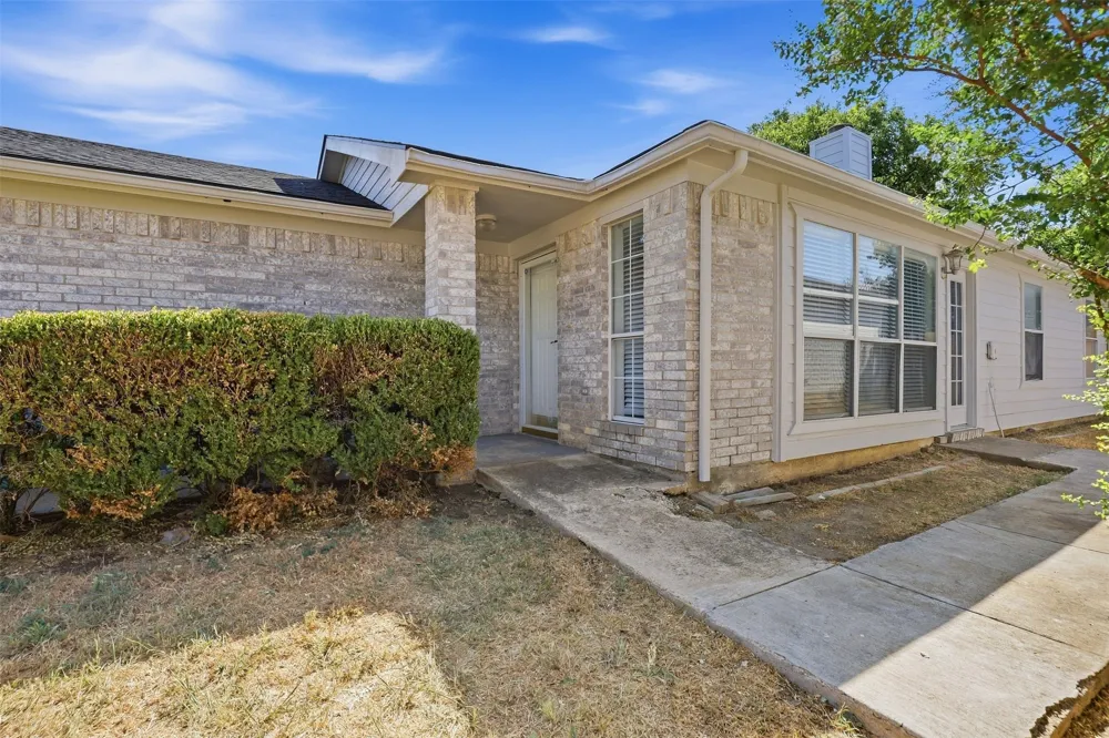 10616 Shadywood Drive Fort Worth, TX 76140