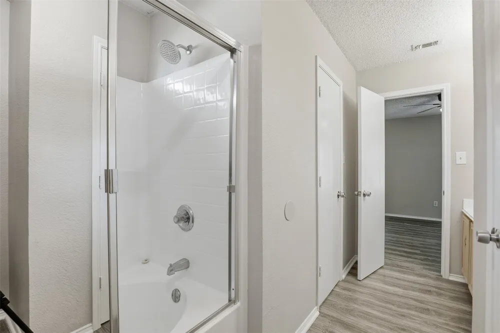 10616 Shadywood Drive Fort Worth, TX 76140