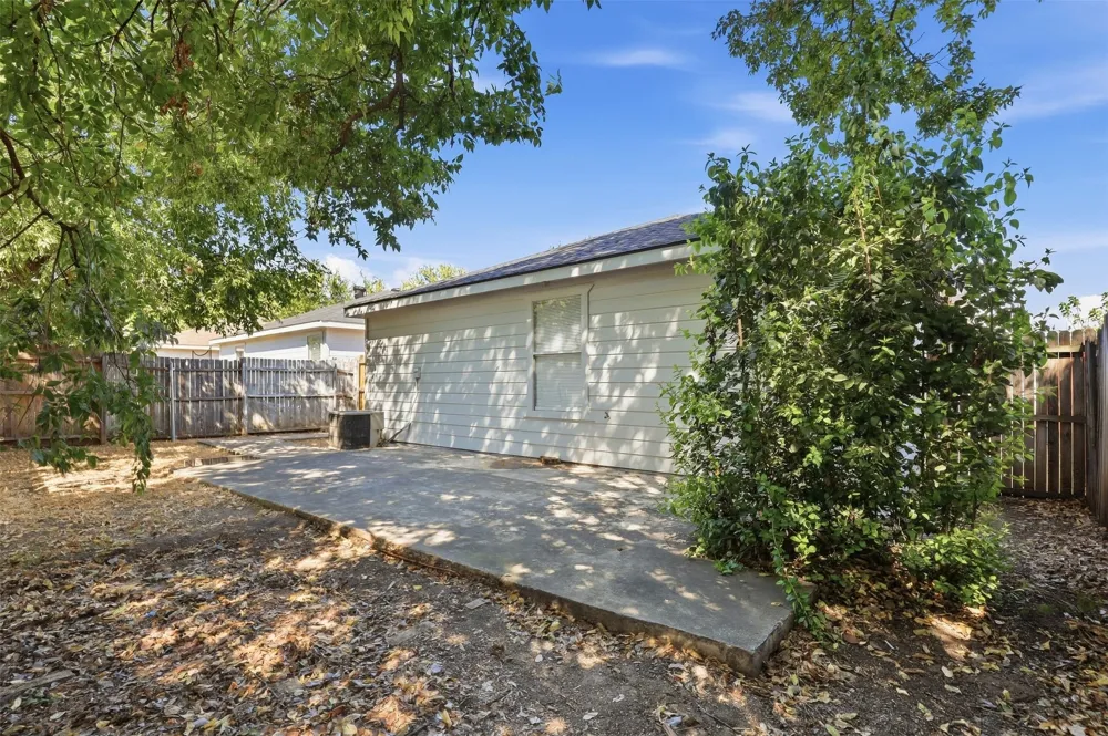 10616 Shadywood Drive Fort Worth, TX 76140