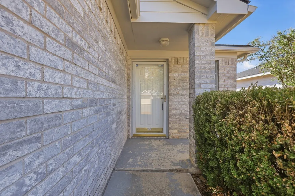 10616 Shadywood Drive Fort Worth, TX 76140