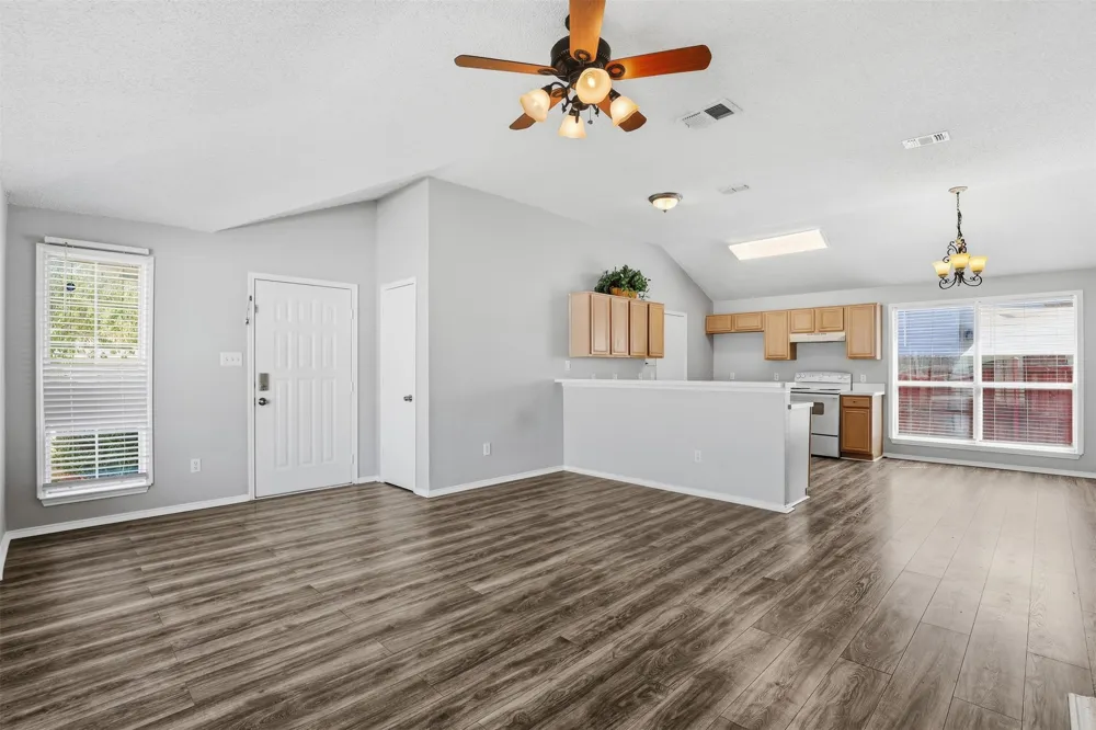 10616 Shadywood Drive Fort Worth, TX 76140