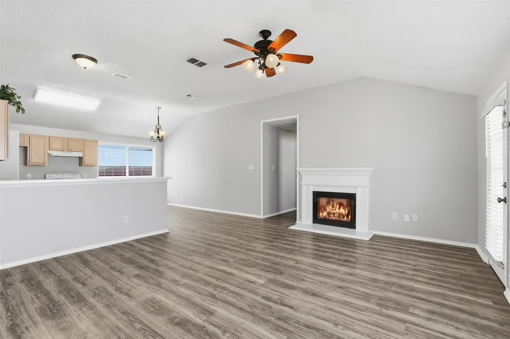 10616 Shadywood Drive Fort Worth, TX 76140