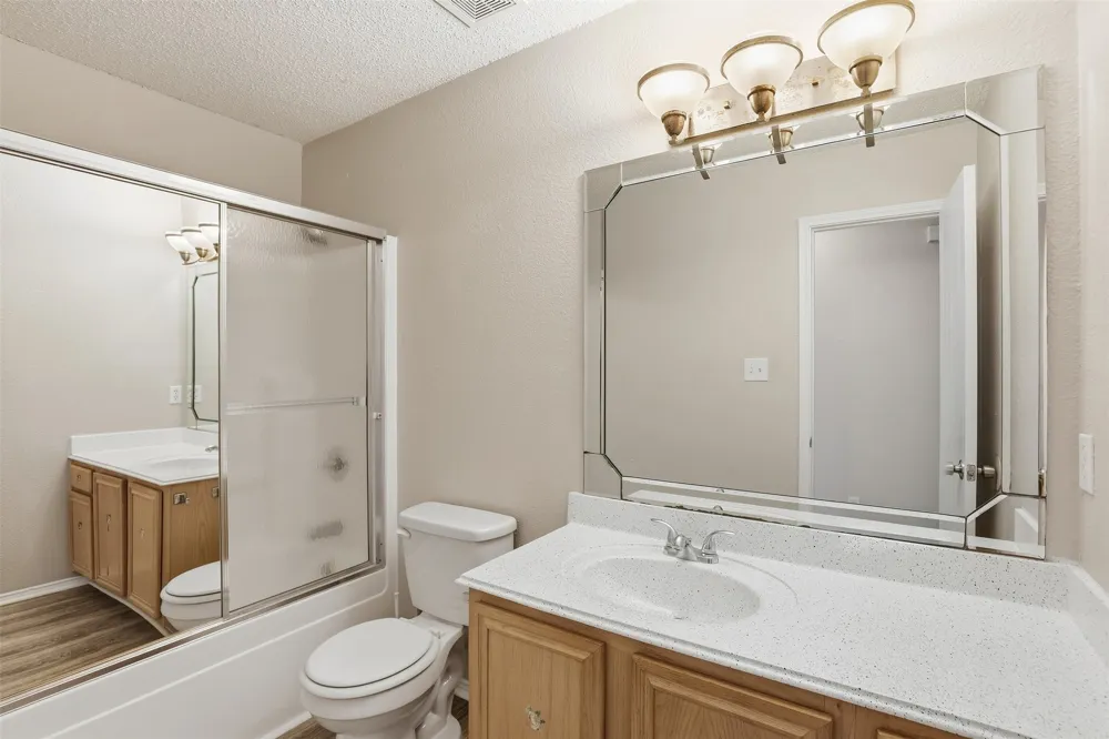 10616 Shadywood Drive Fort Worth, TX 76140